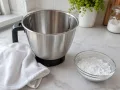 Para que no se apelmace el azúcar glass