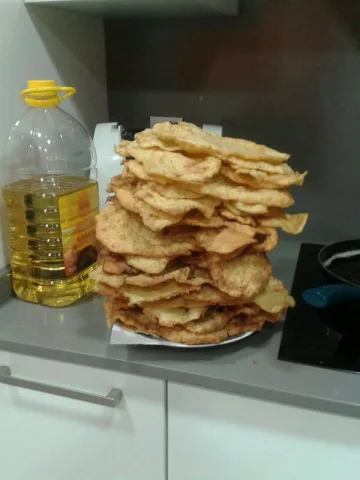 OREJAS DE LUISA